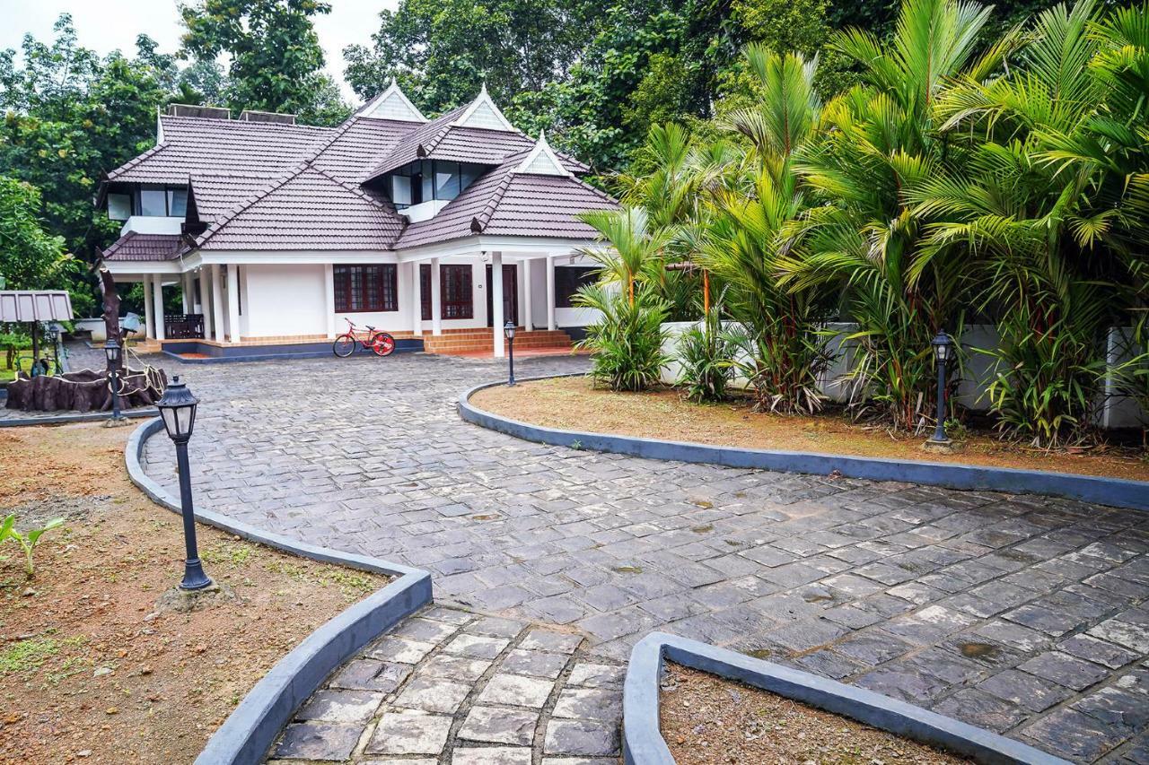 Thanal Premium Villa By - A Place To Call Your Home Muvattupuzha Екстер'єр фото