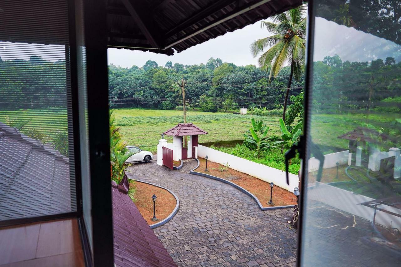 Thanal Premium Villa By - A Place To Call Your Home Muvattupuzha Екстер'єр фото