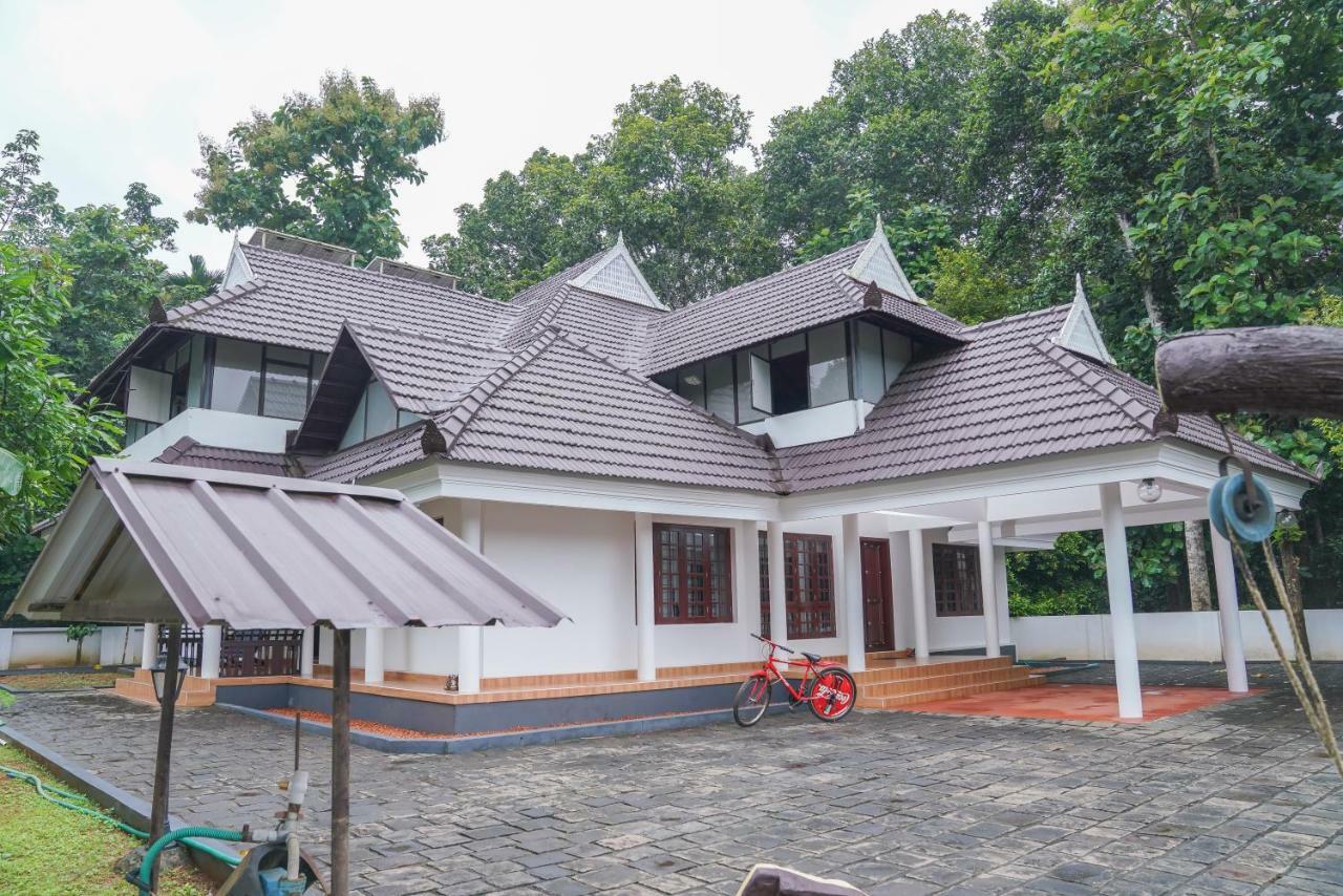 Thanal Premium Villa By - A Place To Call Your Home Muvattupuzha Екстер'єр фото
